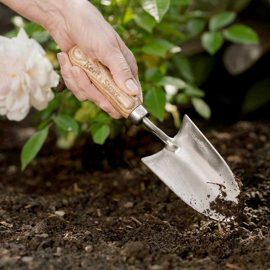 Handspade, Garden Life